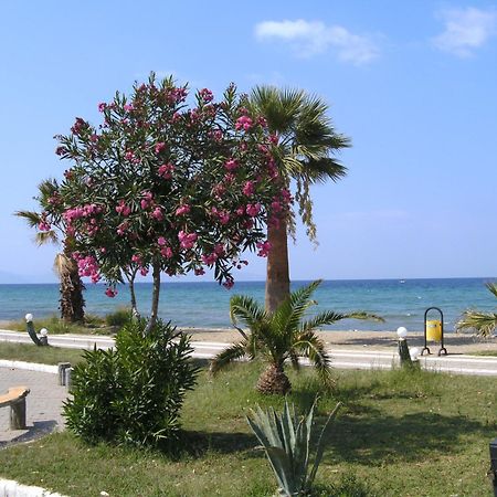 Samos Apart Pension Guzelcamlı Exteriér fotografie